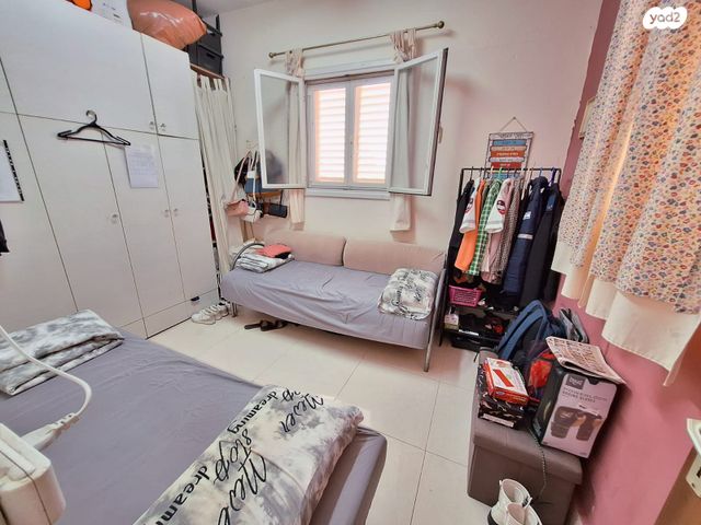 דו משפחתי, ירושלים 62, נווה עובד, חדרה