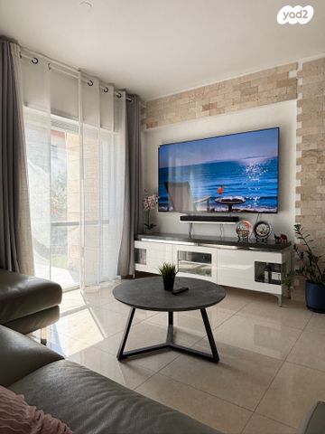 דו משפחתי, המכבים 11, המכבים, גבעת זאב