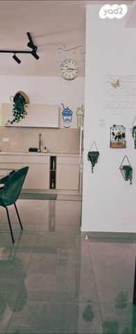 דירה, שער האריות 15, קרית שרת מזרח, חולון