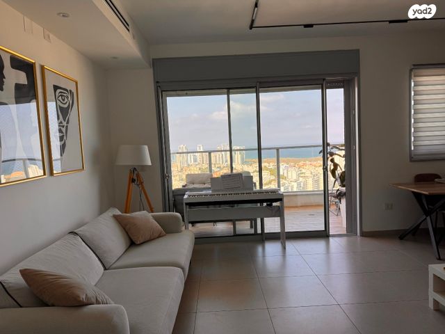 דירה, קרל פופר 15, קרית המדע, נתניה