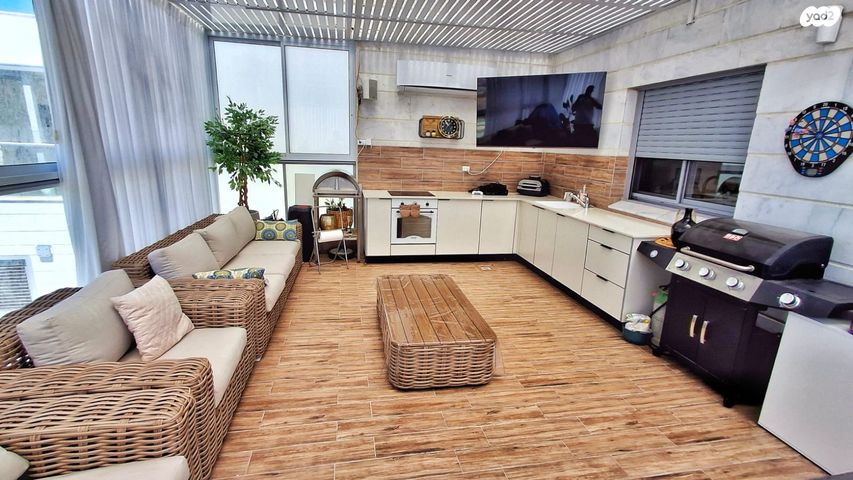 גג/ פנטהאוז, סברי מרנן 51, עיר היין, אשקלון