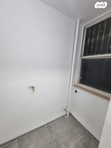 דירה, ז'בוטינסקי 39, מוצקין הותיקה, קרית מוצקין