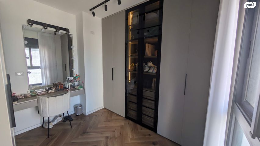 דירה, נעמי שמר 7, גלי ים, קרית ים