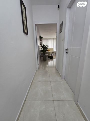 טרומפלדור 64