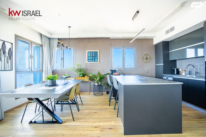 דירה, יצחק שדה 8, דרום מערב ותיק, בת ים