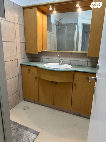 דירה, בני משה 9, ד' / מערב מרכז העיר, רחובות