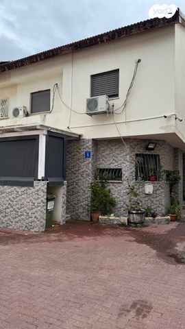 דו משפחתי, הרמ"א 9, יפה נוף וגני דן, רמלה