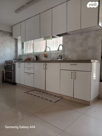 דירה, מנחם בגין 56, פרדס כץ, בני ברק