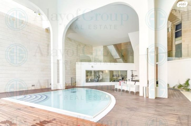 גג/ פנטהאוז, אלכסנדר סשה ארגוב 31, המשתלה, תל אביב יפו