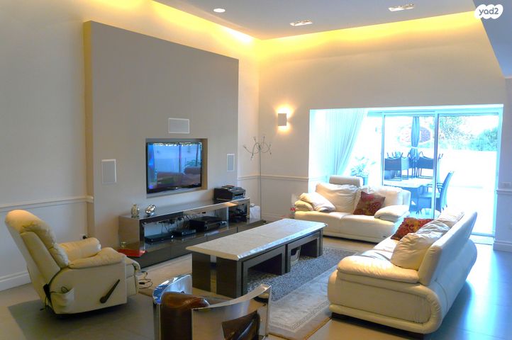 גג/ פנטהאוז, אלכסנדר סשה ארגוב 31, המשתלה, תל אביב יפו