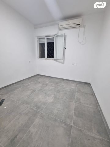 דירה, ז'בוטינסקי 39, מוצקין הותיקה, קרית מוצקין