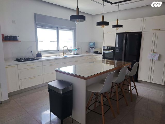 גג/ פנטהאוז, יעקב מרידור 7, ברנע, אשקלון