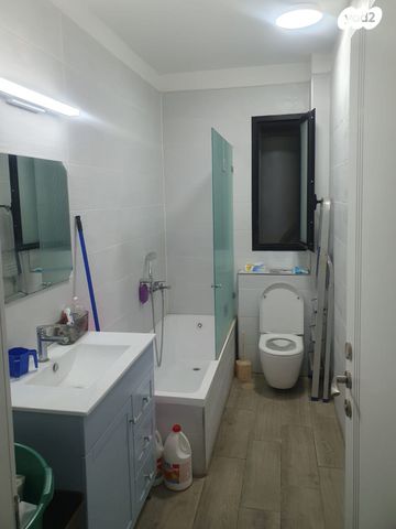 דירה, טרומפלדור 48, כפר גנים א, פתח תקווה