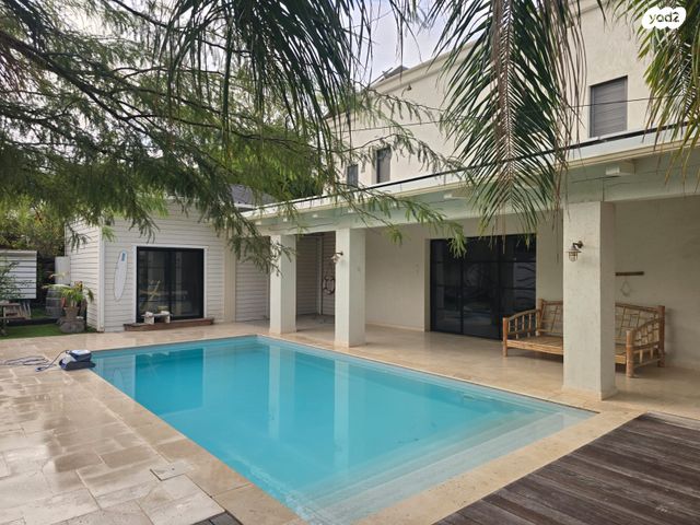 בית פרטי/ קוטג', בראון 1, רמות, רמות