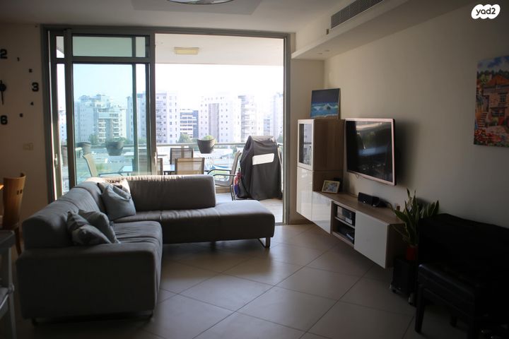 דירה, פרופ' אהרון צ'חנובר 7, רחובות המדע, רחובות