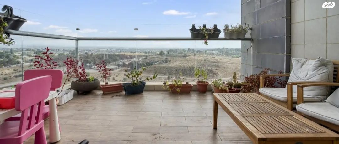 דירה, שדרות מקס ואמפרו שיין 10, רחובות החדשה, רחובות