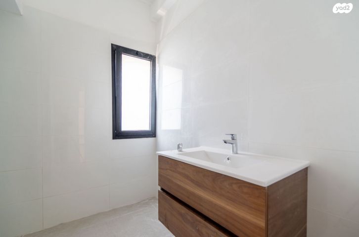 דירה, ארלוזורוב 73, עצמאות יוספטל, בת ים