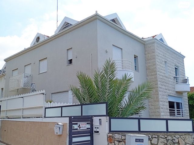 דירת גן, פרץ ברנשטיין 9, רמת אשכול, חיפה