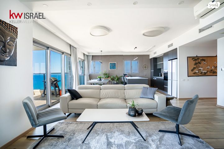 דירה, יצחק שדה 8, דרום מערב ותיק, בת ים