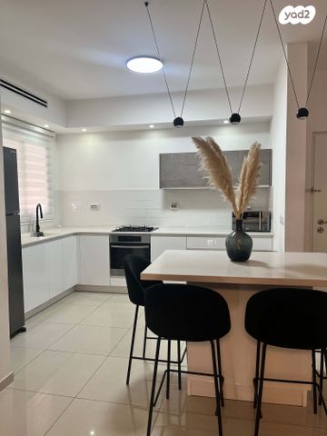 דירה, ניסנית 37, נתיבות מערב, נתיבות