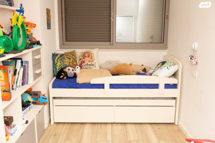 גג/ פנטהאוז, ברץ 2, כפר גנים א, פתח תקווה