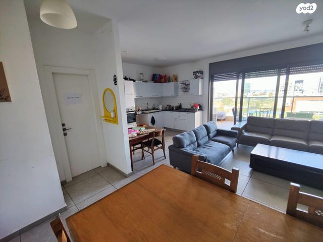 דירה, הנשיא 73, שאר העיר, גבעת שמואל