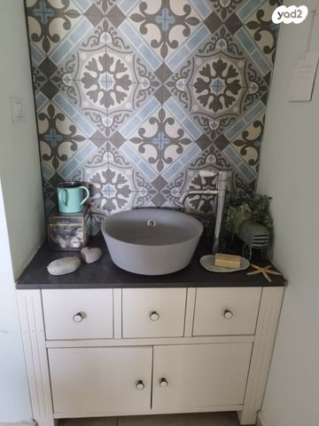 דירה, הרב ישעיהו משורר 12, הדר גנים, פתח תקווה