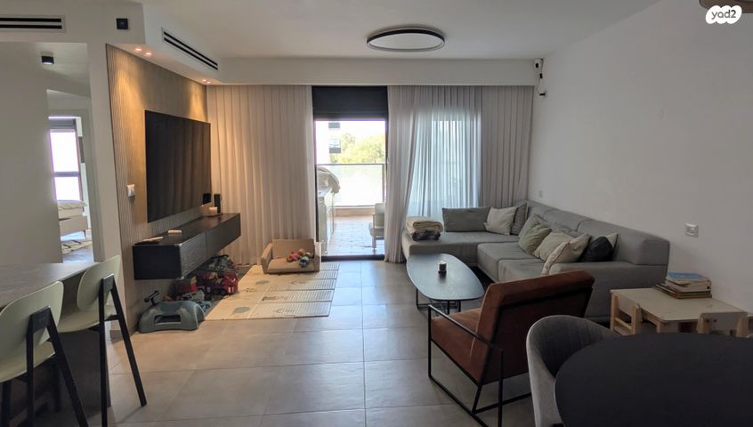 דירה, נעמי שמר 7, גלי ים, קרית ים