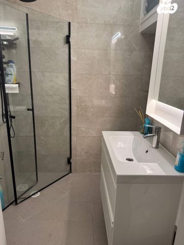 דירה, וייצמן 20, מרכז, הרצליה