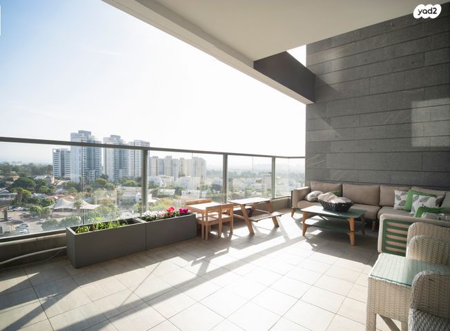 דירה, החלוץ 15, מורשה, רמת השרון