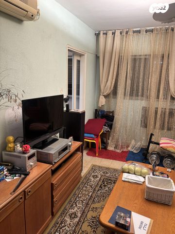 אבא הלל סילבר 83