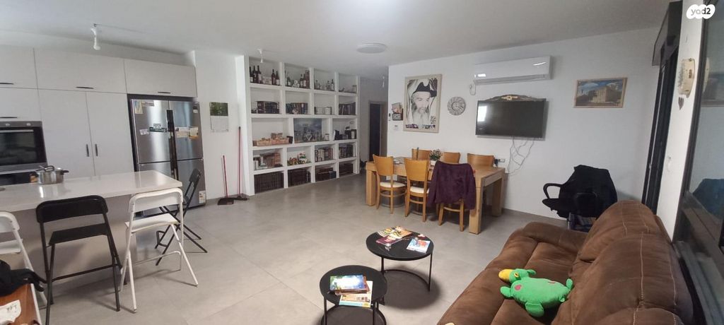 דירת גן, מעלה הבנים 27, שכונה ותיקה - מרכז העיר, מעלות תרשיחא