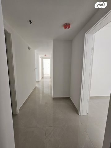 דירה, הכלנית 5, קרית גיורא, אור יהודה