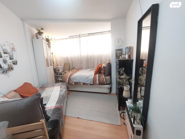 דירה, הרב דוד שניאורסון 3, רמות, ירושלים