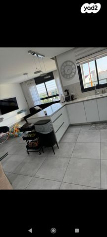 דירה, יונה ואליעזר נלקין 2, כפר סבא הירוקה, כפר סבא