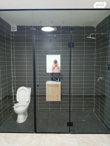 דירה, השחר 12, שיכוני מזרחי, כפר סבא