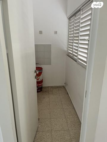 דירה, אבשלום 64, נווה מנחם, באר שבע