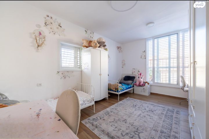 גג/ פנטהאוז, הנשיאים 5, כפר גנים א, פתח תקווה