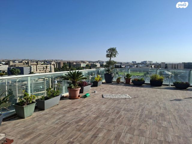 גג/ פנטהאוז, ראובן רובין 1, שכונה ד', באר שבע