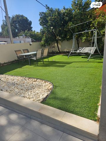 דו משפחתי, א.ד. גורדון 6, נווה דוד, רמלה