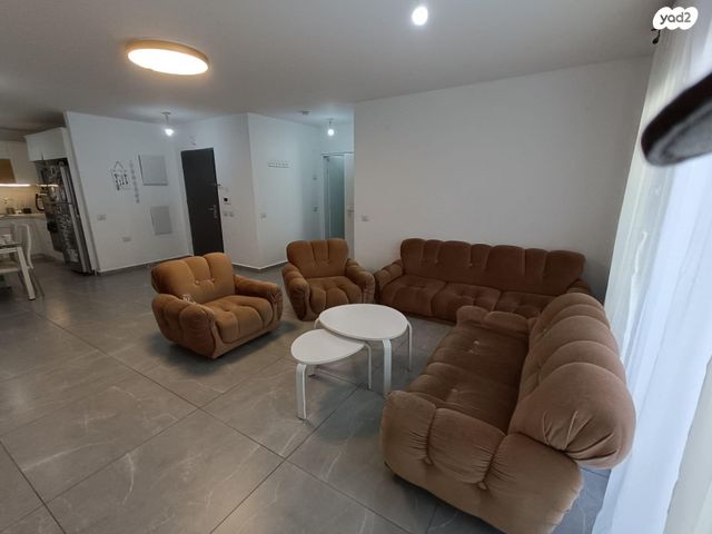 דירה, כ' בחשוון 1, בית אל, בית אל