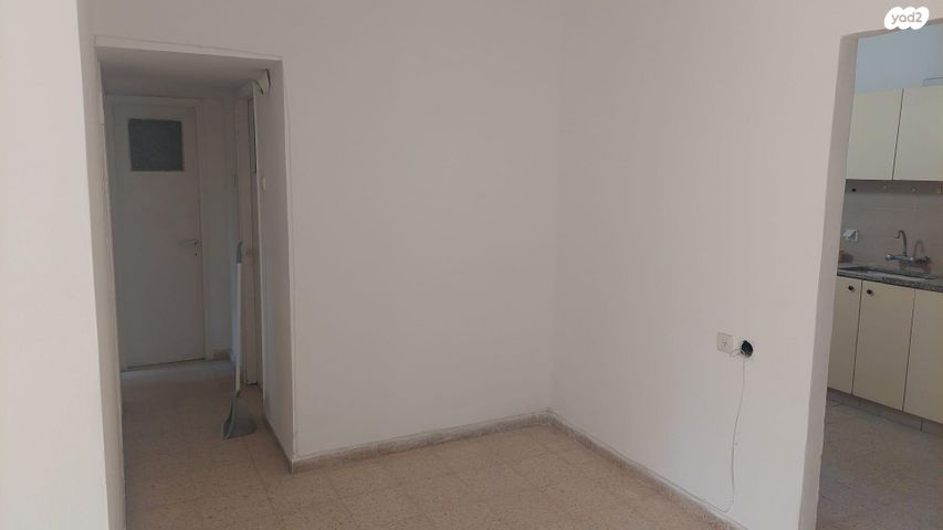 דירה, צבי הירש קלישר 10, מחנה יהודה, פתח תקווה