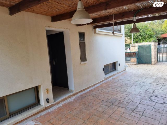 מרתף/ פרטר, ברוש 23, כפר דניאל, כפר דניאל