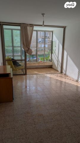 מעפילי אגוז 56