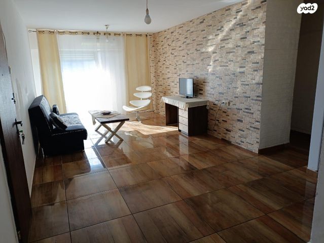 לוי אשכול 460