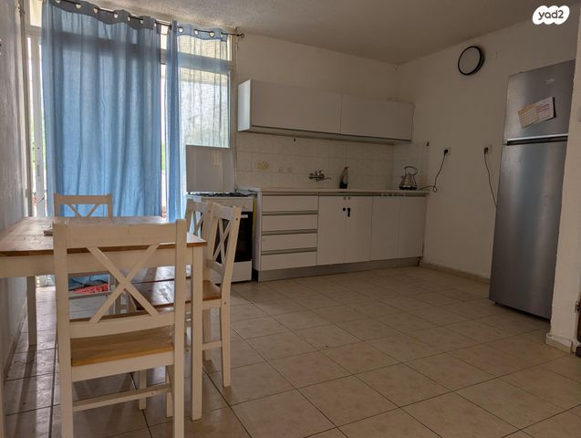 לוס אנג'לס 4