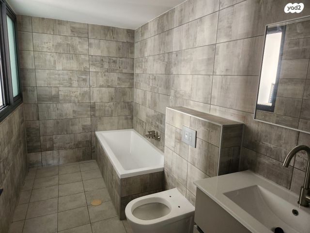 דירה, הר מירון 2, נווה ישראל, הרצליה