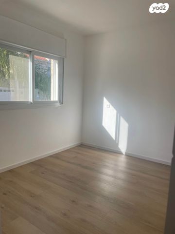 יחידת דיור, הערבה 77, ורד העמקים, יקנעם עילית