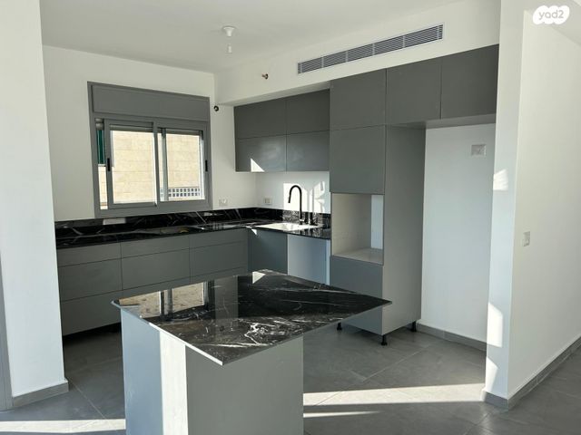 פנחס רוטנברג 7