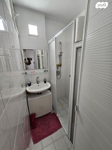 דירה, יציאת אירופה 13, תקומה, כפר סבא